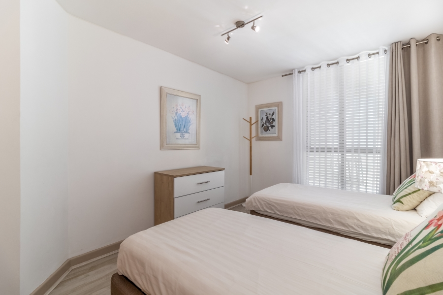 To Let 3 Bedroom Property for Rent in Strand Central Western Cape